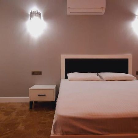 קס Arya Deluxe Apart מראה חיצוני תמונה